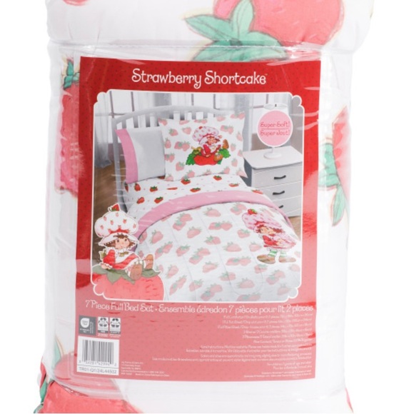 STRAWBERRY SHORTCAKE
7pc Multi Bedding Set - Picture 1 of 2